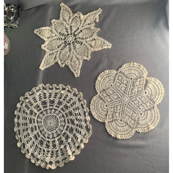 Vintage Crochet Lace Doilies Set of 3 Round & Starburst Patterns 10-12 Inches - Picture 11 of 15
